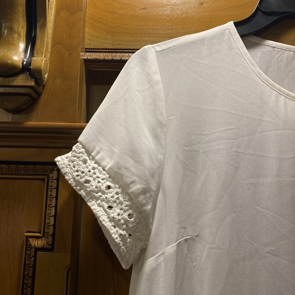 Michael Kors Sheer Top with Eyelet Trim Size Small - Picture 2 of 6